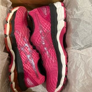 ASICS Women's Gel-Nimbus 17 Running Shoe hot pink size 6 new